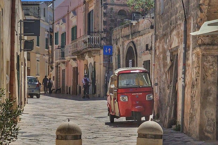 Private guided tour of the Sassi of Matera in Tuk Tuk - 2 hours