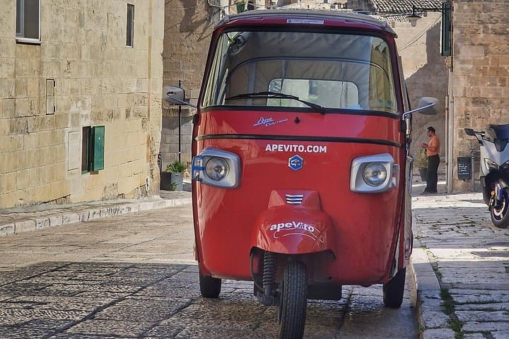 Private guided tour of the Sassi of Matera in Tuk Tuk - 2 hours