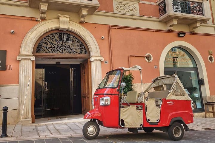 Private guided tour of the Sassi of Matera in Tuk Tuk - 2 hours
