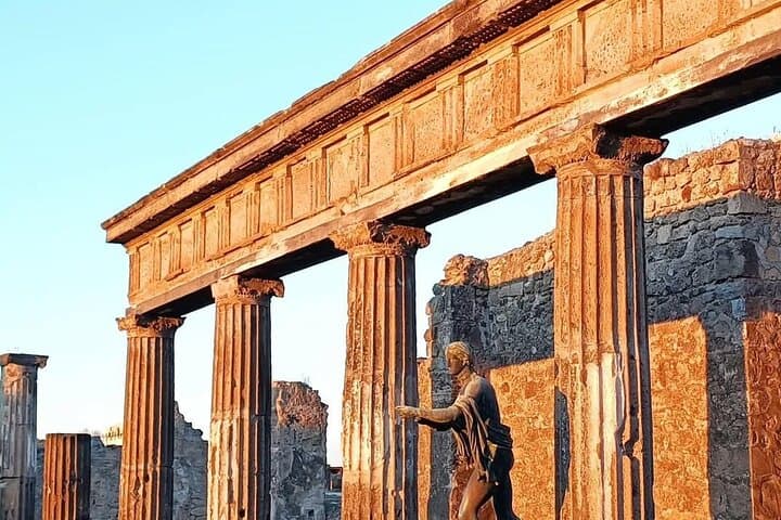 From Naples : Group Tour Pompeii and Mt.Vesuvius with light Lunch