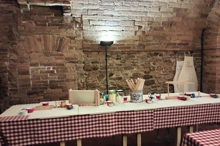 Food Experience in Perugia Home Style Cooking School