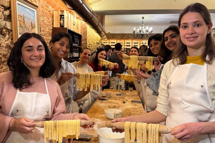 Florence Cooking Class: Vegetarian Pasta and Dessert Making