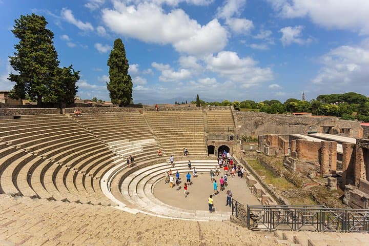 Pompeii and Herculaneum Tour from Sorrento with Tickets and Lunch