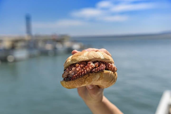 Vespa tour from Polignano to Savelletri with octopus sandwich