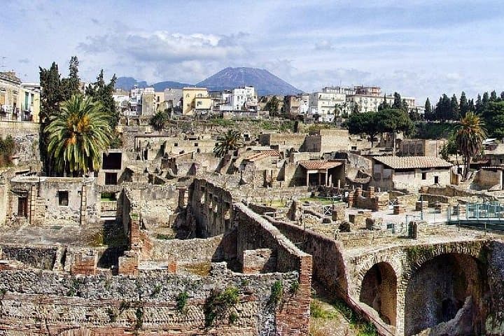 Herculaneum Half Day Tour from Sorrento with Tickets Included