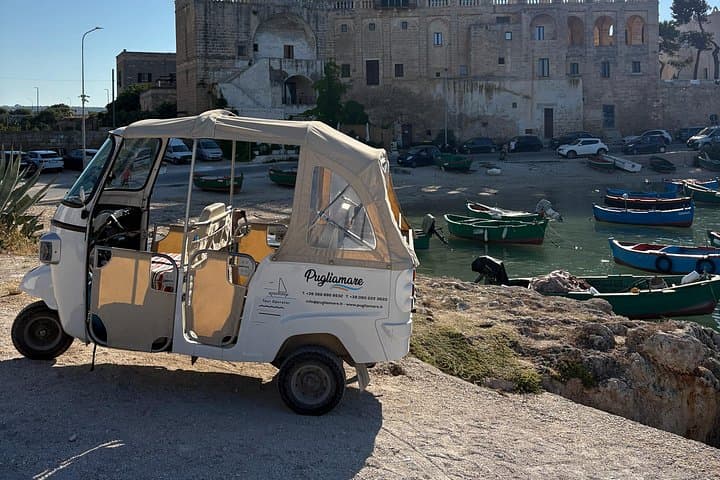 Tour of Polignano a Mare in Ape Calessino