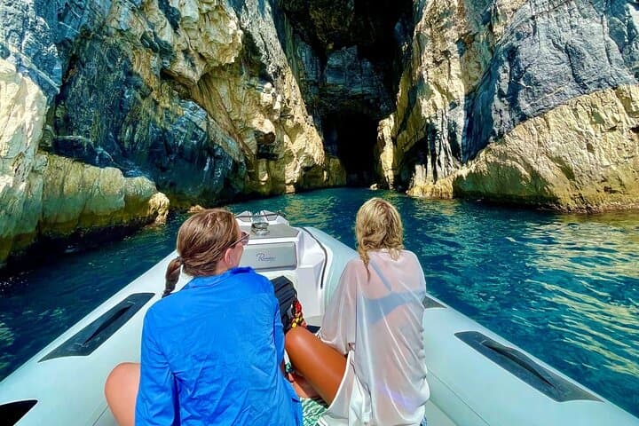 boat tour