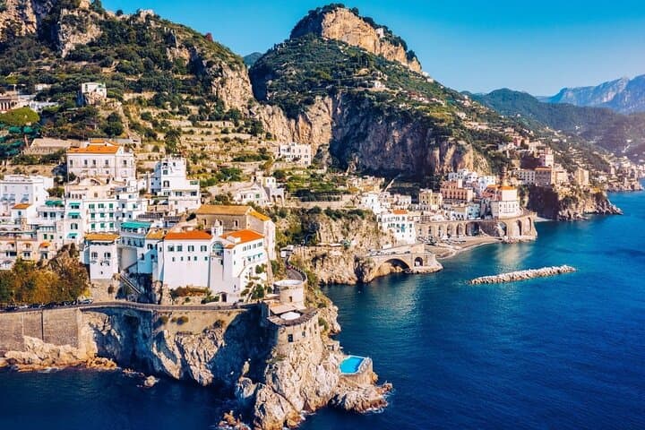 Half-Day Private Amalfi Coast Boat Tour in Classic Gozzo