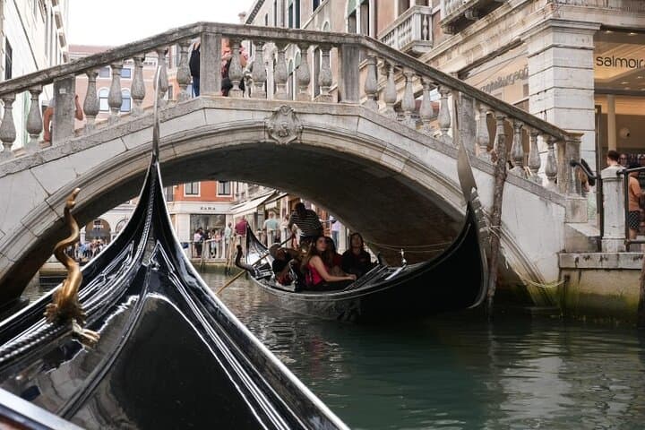 30 Minute Semi Private Gondola Ride through Venice