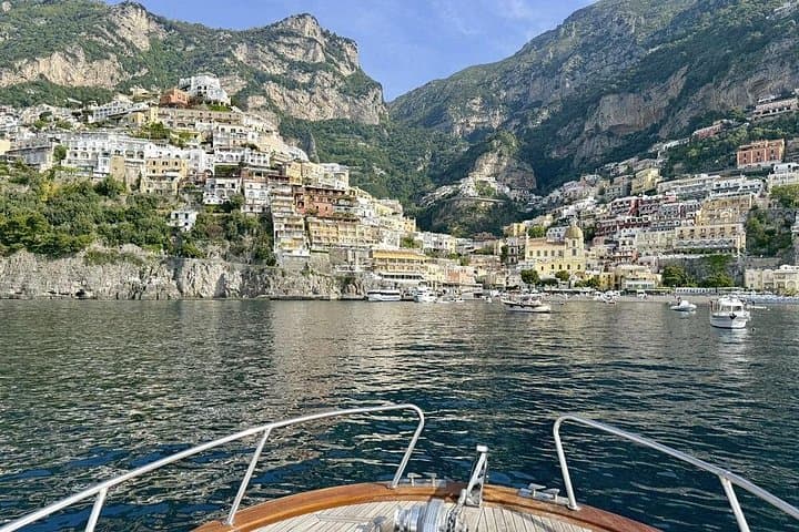 Sail from Positano to capri