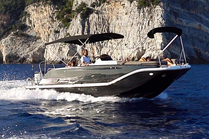 3 Hour One-Way Sunset Boat Tour from Monterosso to La Spezia