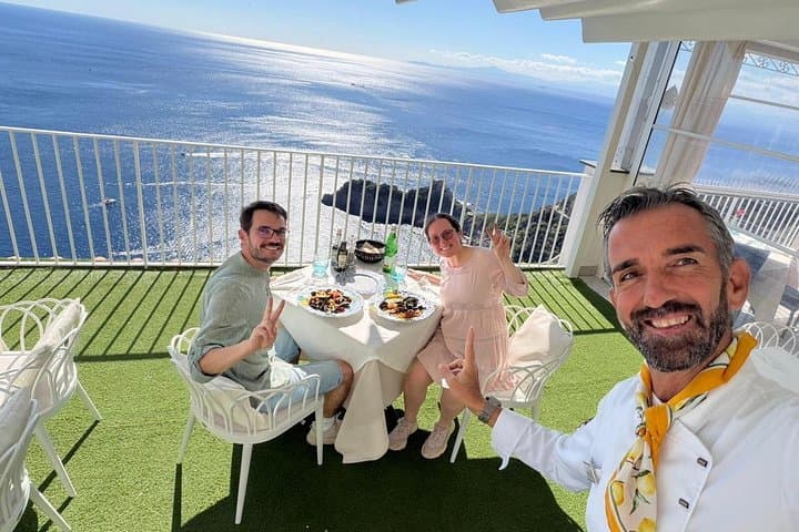 First Class Sorrento, Positano, Amalfi with Optional Unique Lunch