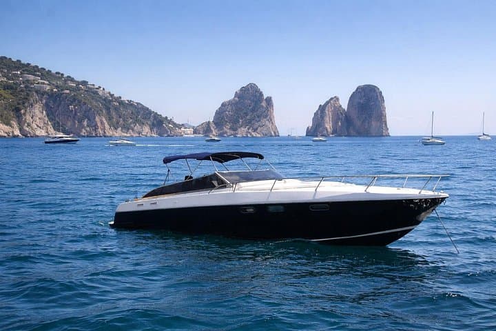 Naples Boat Tour Along the Posillipo Coast (2 Hours)