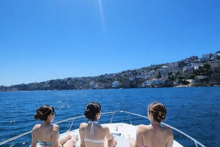 Naples Boat Tour Along the Posillipo Coast (2 Hours)