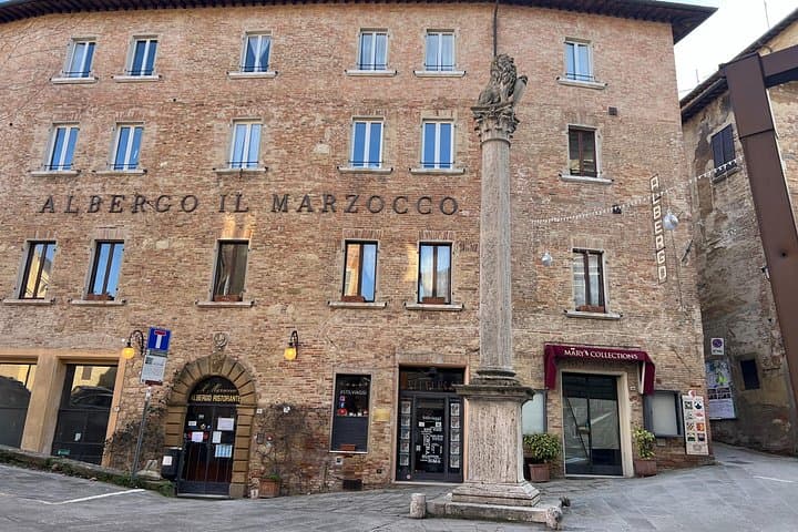 Montepulciano Private Walking Tour with Wine Tasting