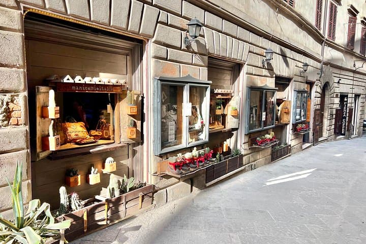 Montepulciano Private Walking Tour with Wine Tasting