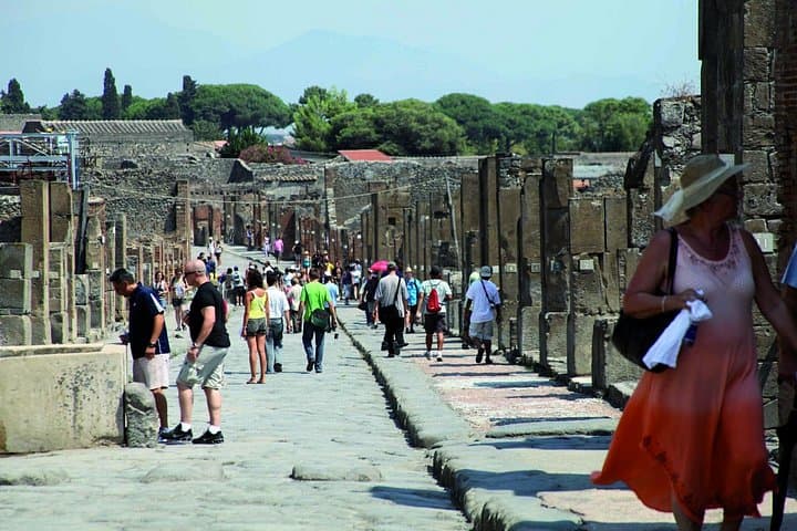 Pompeii Skip the Line – 2h All Inclusive Guided Tour (from Salerno)