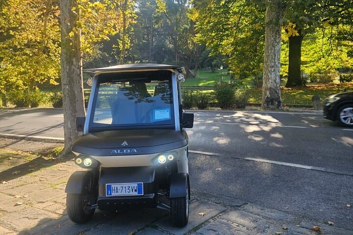 Florence Private Golf Cart Tour with Food Tasting & Michelangelo
