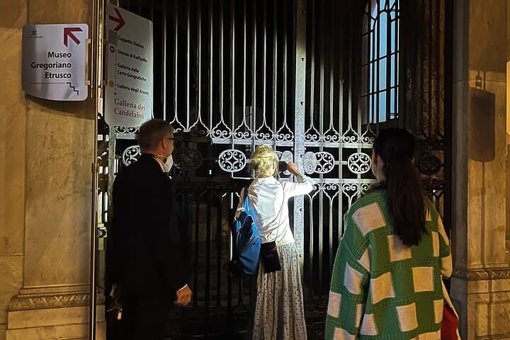 Vatican Unlocked, Exclusive Private Access & Keymaster tour
