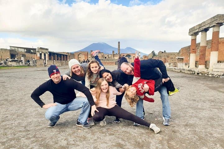 Family photo during the visit of Pompeii