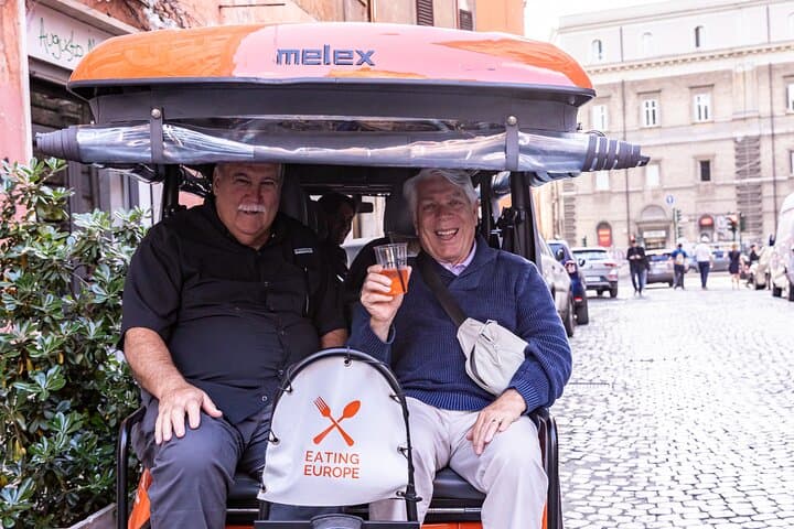 Late Night in Rome: VIP Golf Cart Drinks & Bites Tour