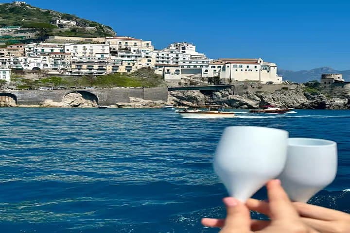 Scenic Amalfi Coast Cruise from Salerno: Amalfi and Hidden Bays
