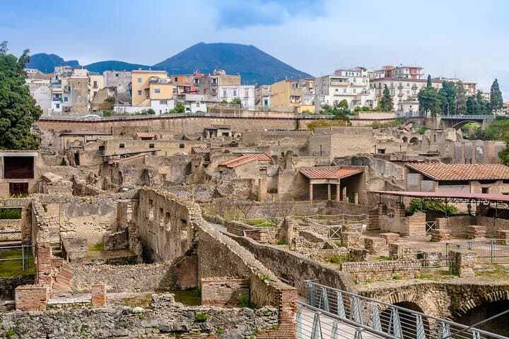 Private Herculaneum Tour – Top Experience with Local Guide