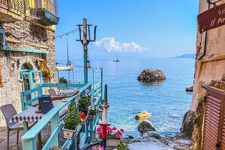 Scilla & Messina Coast: Private Boat Tour for Cruise Passengers