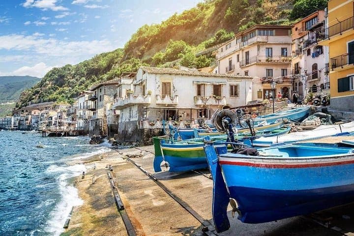 Scilla & Messina Coast: Private Boat Tour for Cruise Passengers