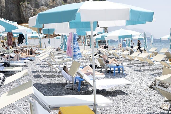 Amalfi Lido degli Artisti Beach Club Cot Umbrella Prosecco