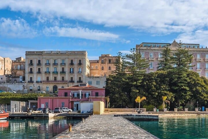 Transfer from Pozzallo to Syracuse Ortigia and viceversa