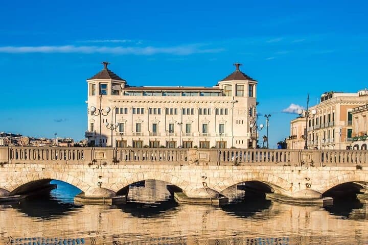 Transfer from Pozzallo to Syracuse Ortigia and viceversa