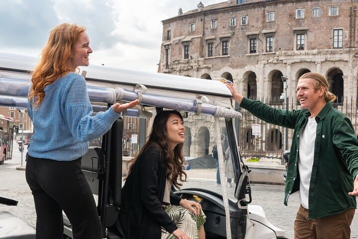 Discover Rome Highlights by Golf Cart Tour