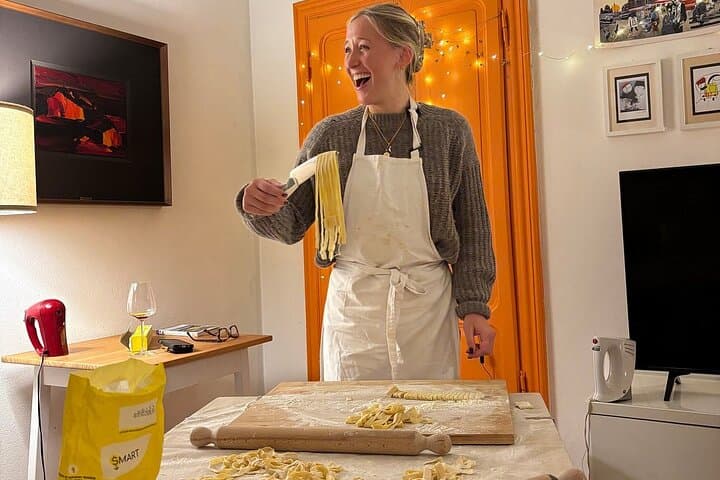 Small-Group Cooking Class in a Local Milan Home
