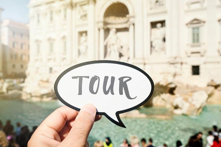 Trevi Fountain Private Tour at Vicus Caprarius and Pantheon