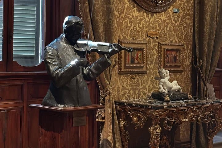 Rome : Galleria Doria Pamphilj Walking Tour with Audio Guide