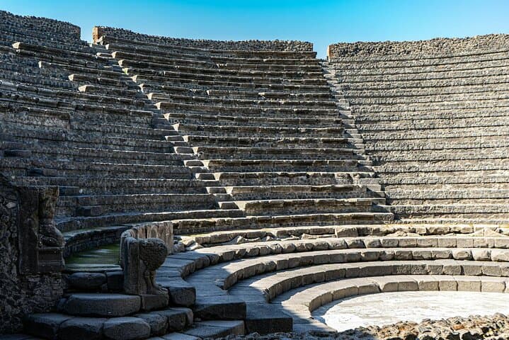 Pompeii with an Archaeologist Shared or Private Tour from Salerno