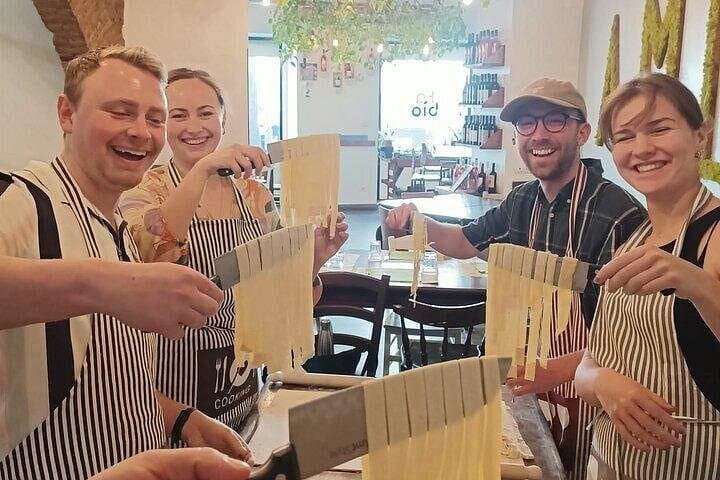 Rome Cooking Class: Make Pasta & Tiramisu near the Spanish Steps