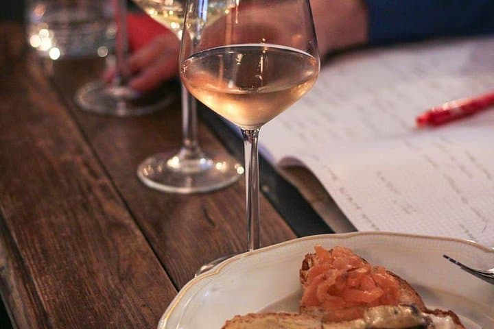 Frascati Wine Tasting Experience with Food Pairing