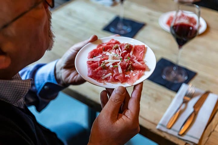 Milan Navigli Food and Drinks Tour with Aperitivo