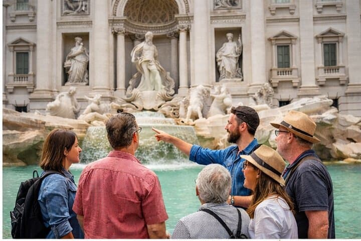 Rome Fountains & Squares Walking Tour–Small Group w/ Local Expert