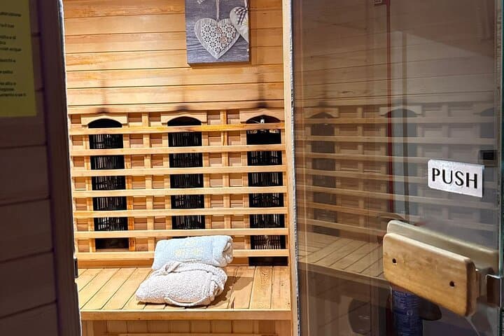 Private Day Spa and Nail spa Experience in Roma
