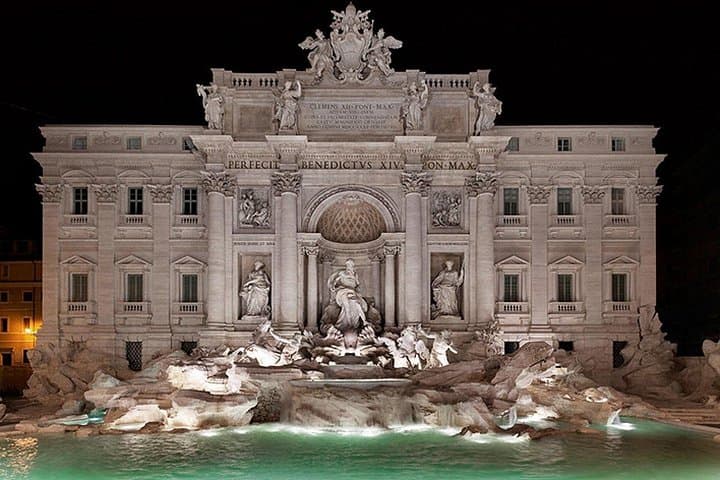Trevi Fountain Guided Tour with Exclusive Access