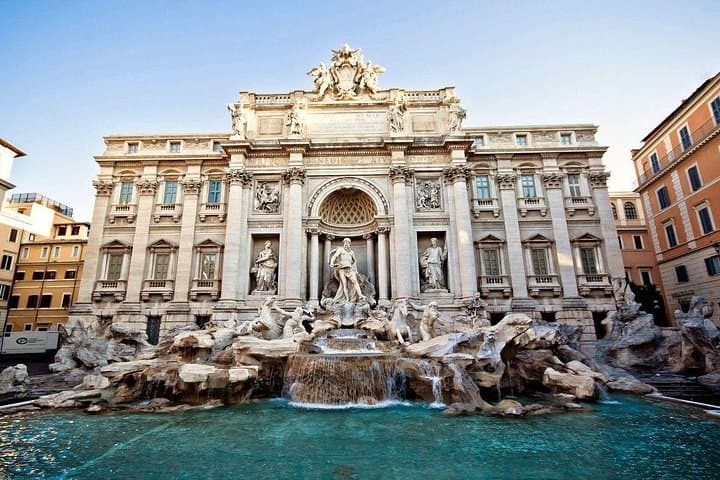 Trevi Fountain Guided Tour with Exclusive Access
