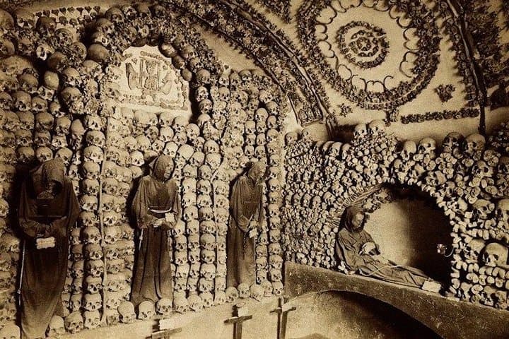 Rome: Between Life and Death Capuchin Museum and Crypt