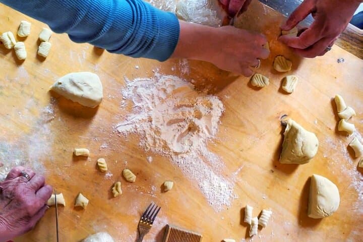 Cook Authentic Italian Dishes With Stunning Lake View