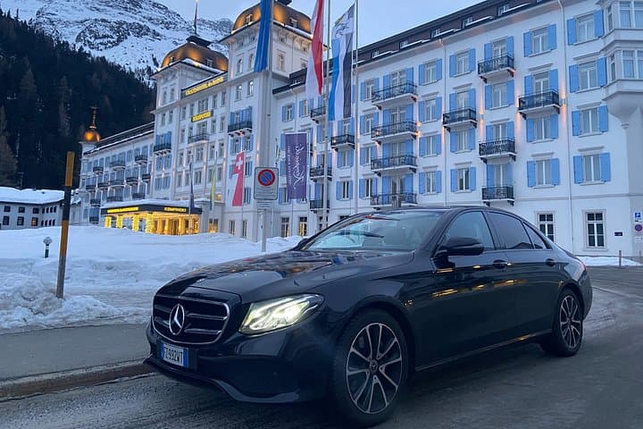 Bellagio: Private transfer to/from Malpensa Airport