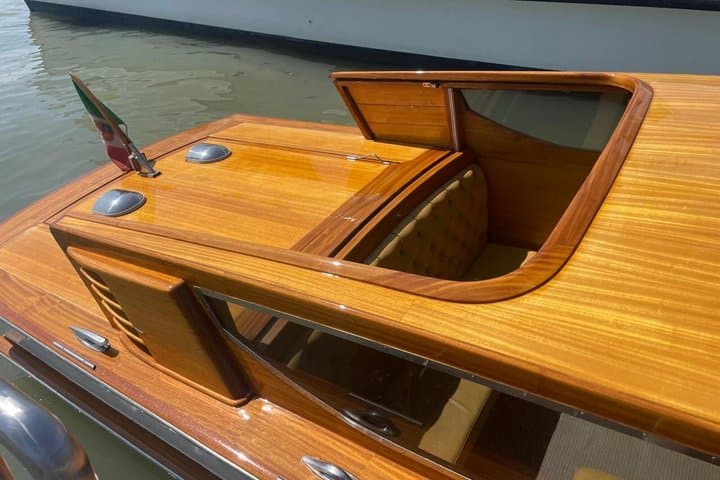 Venice Private Water Taxi from your Hotel to Santa Lucia Station