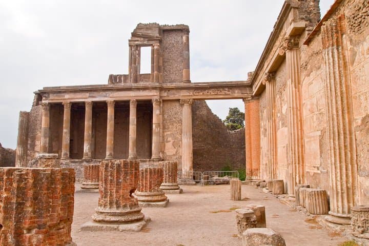 Self-Guided Day of Exploration in Pompeii from Rome by Rail 4