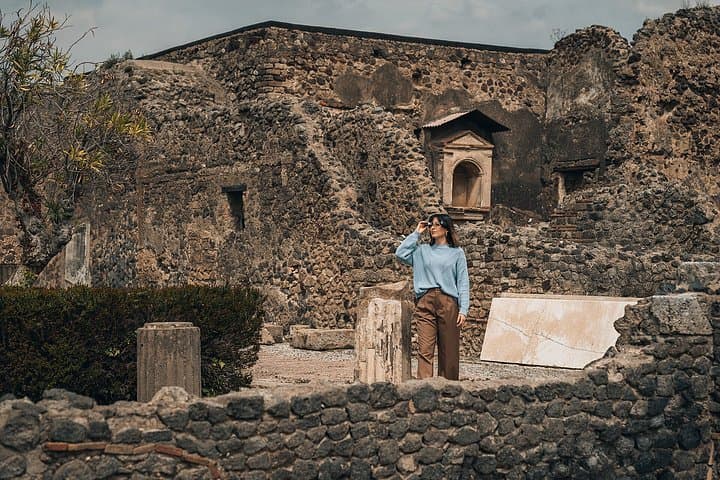 Pompeii: Entry Ticket with AR Glasses & 3D Ancient City Tour